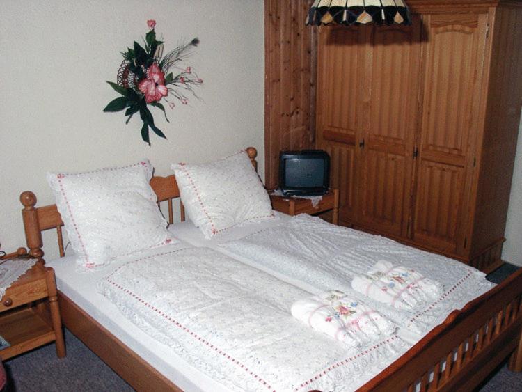 Hotel Drei Koenige Неккарбишофсхайм Экстерьер фото